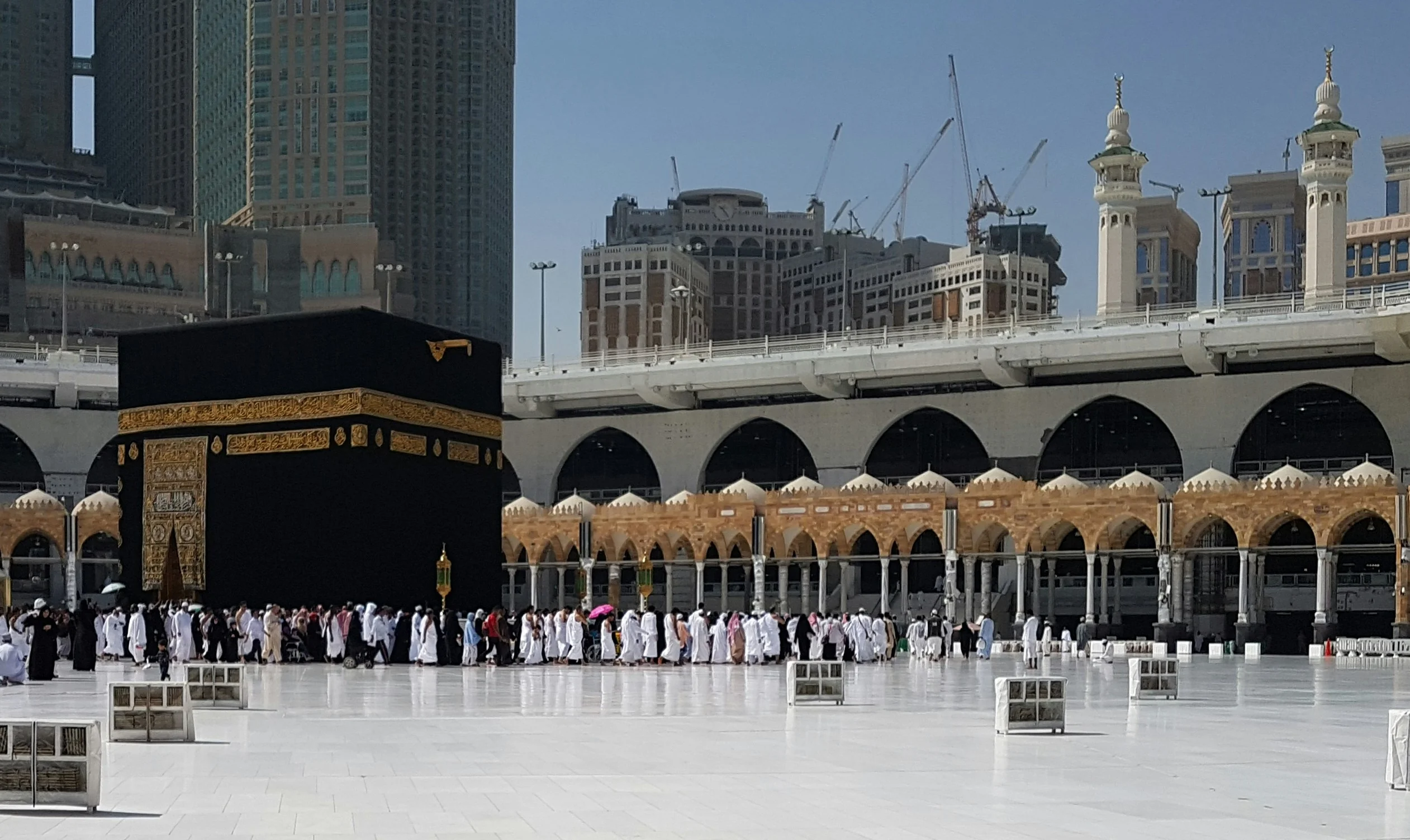 Complete Guide to Umrah 2025: Everything You Need to Know
